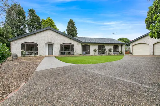 12 Eldridge Street, Cherrybrook Sold by Louis Carr Real Estate