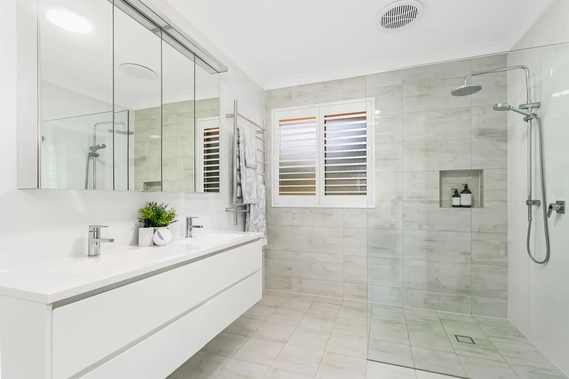 6 Castle Lea Court, Castle Hill Sold by Louis Carr Real Estate - image 16