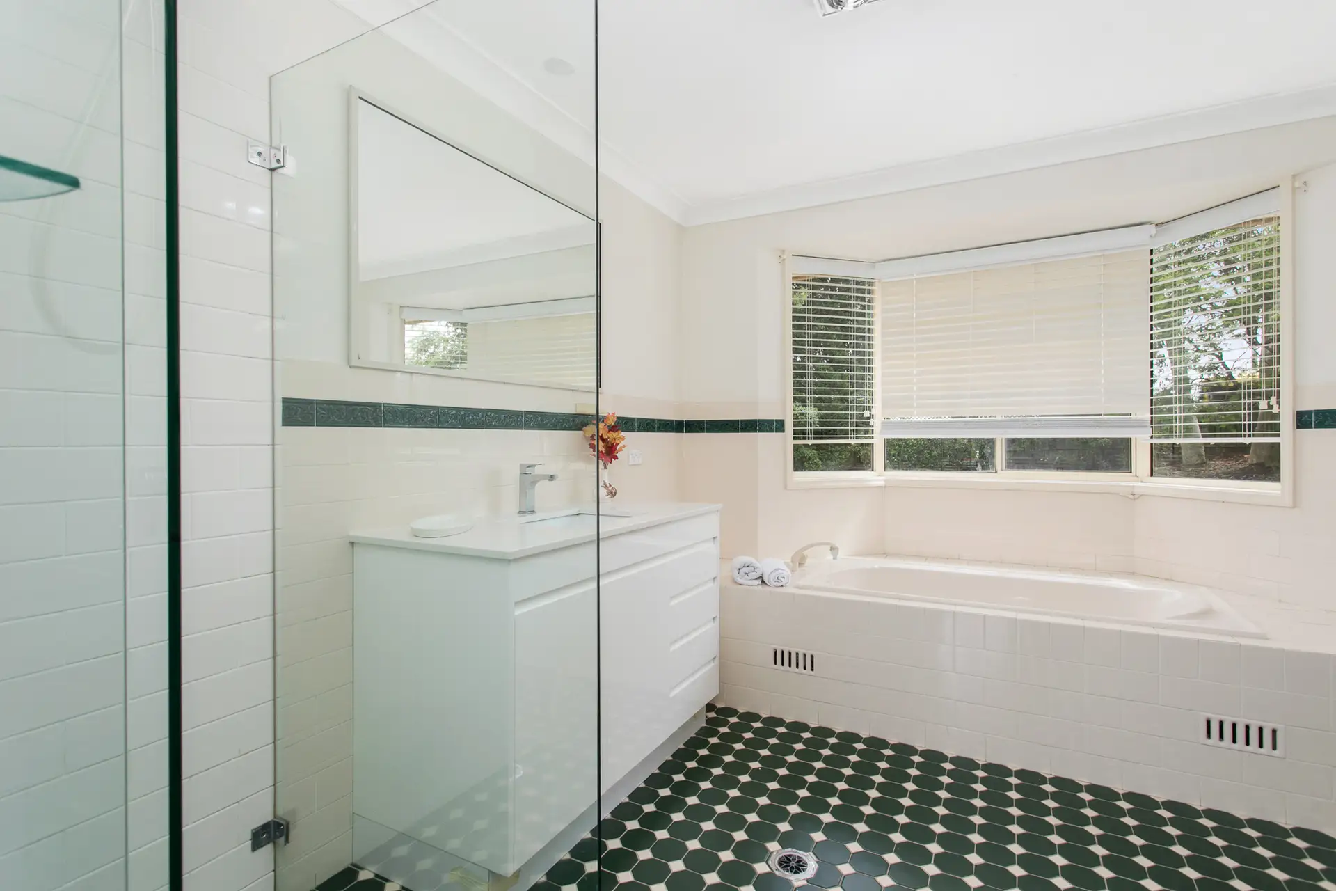 33 Tanbark Place, Dural Sold by Louis Carr Real Estate - image 13