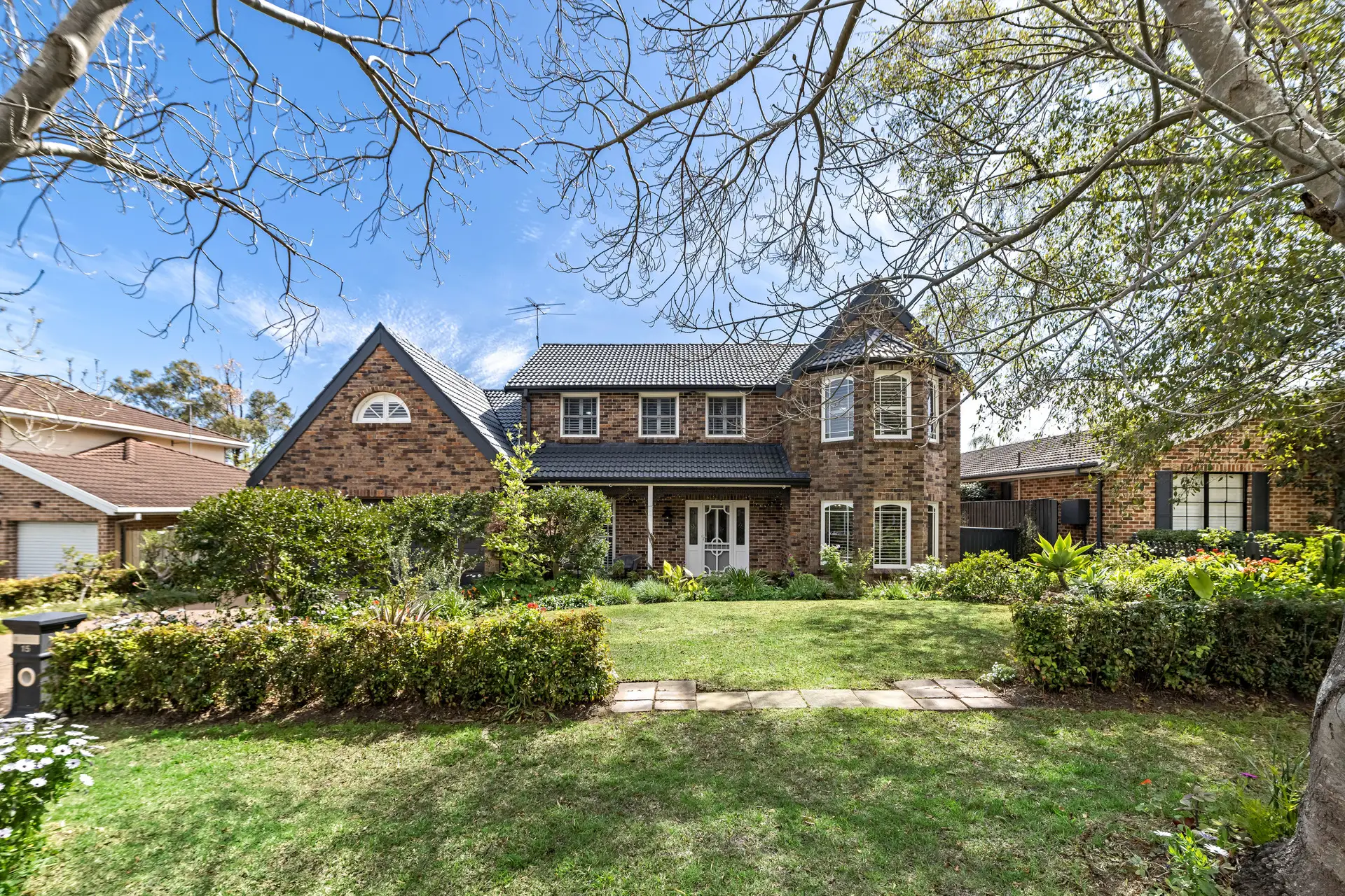 15 Josephine Crescent, Cherrybrook Sold by Louis Carr Real Estate - image 1