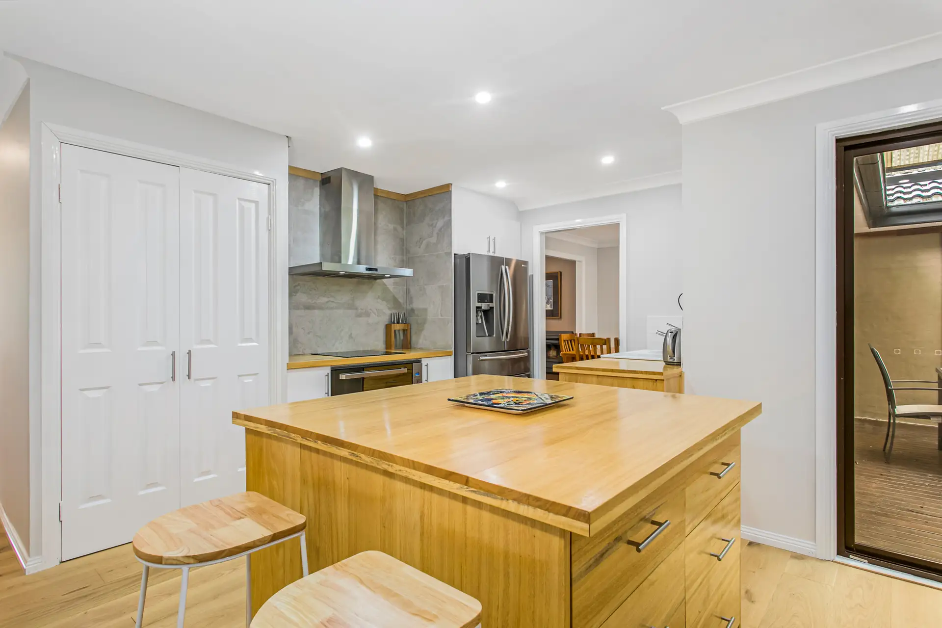 25 Hancock Drive, Cherrybrook Sold by Louis Carr Real Estate - image 2