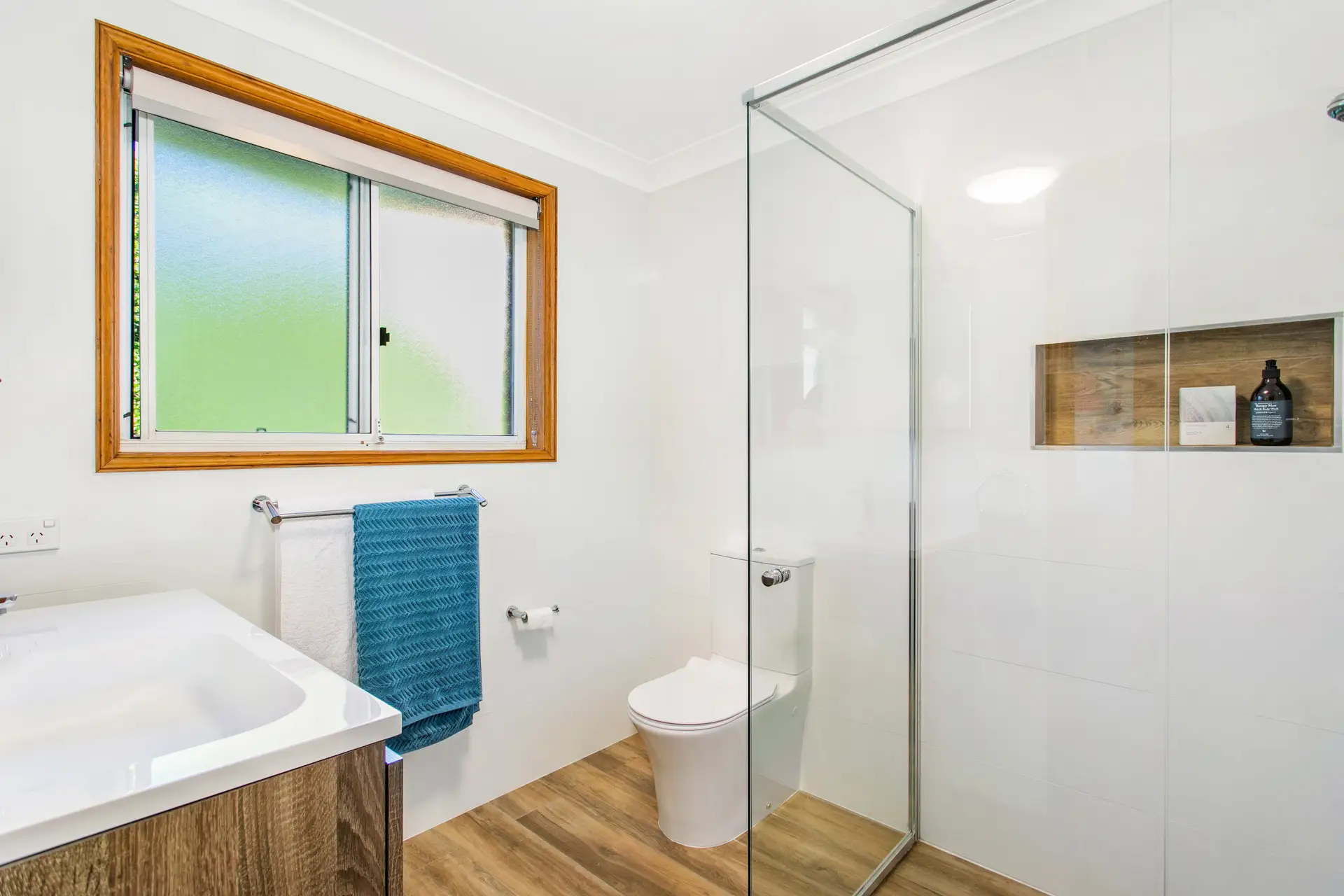 2 Dinmore Place, Castle Hill Sold by Louis Carr Real Estate - image 14
