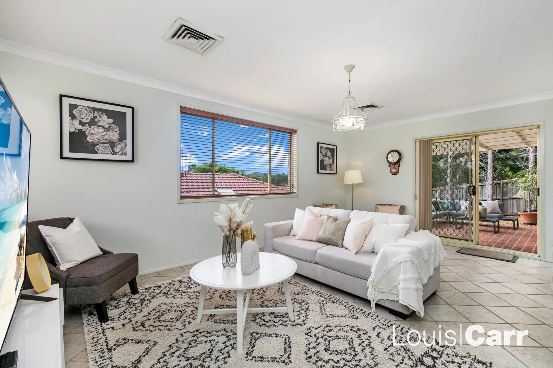 12 Erlestoke Place, Castle Hill Sold by Louis Carr Real Estate - image 9