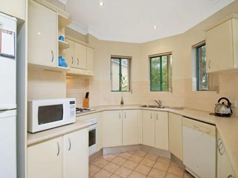 14/1-5 Pye Street, Westmead Leased by Louis Carr Real Estate - image 2
