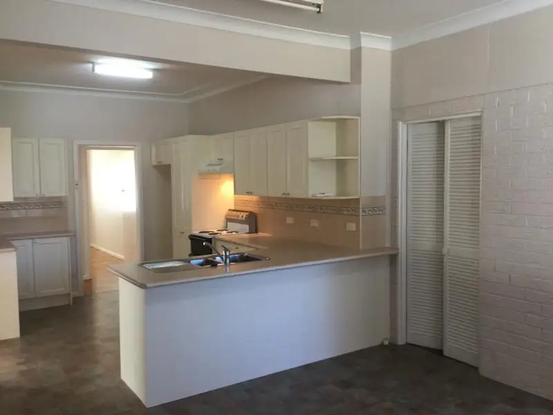 17 Alamein Avenue, Carlingford Leased by Louis Carr Real Estate - image 2