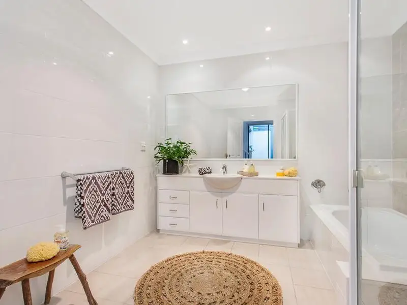 89 Longview Place, Baulkham Hills Sold by Louis Carr Real Estate - image 3