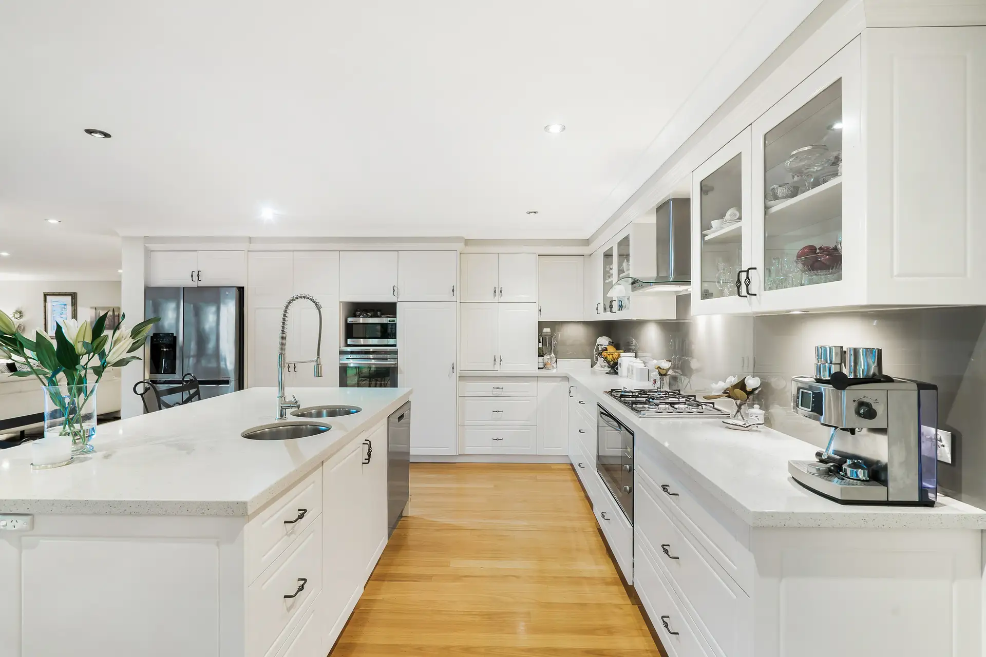 8 Deakin Place, West Pennant Hills Sold by Louis Carr Real Estate - image 2