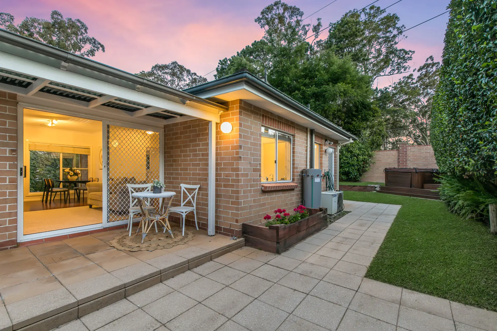 1/118 Victoria Road, West Pennant Hills Sold by Louis Carr Real Estate - image 1