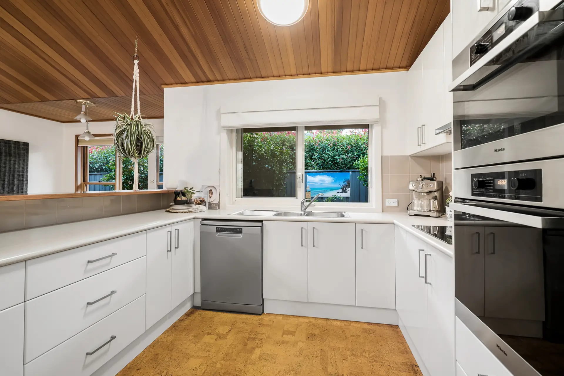 6 Betts Place, West Pennant Hills Sold by Louis Carr Real Estate - image 3