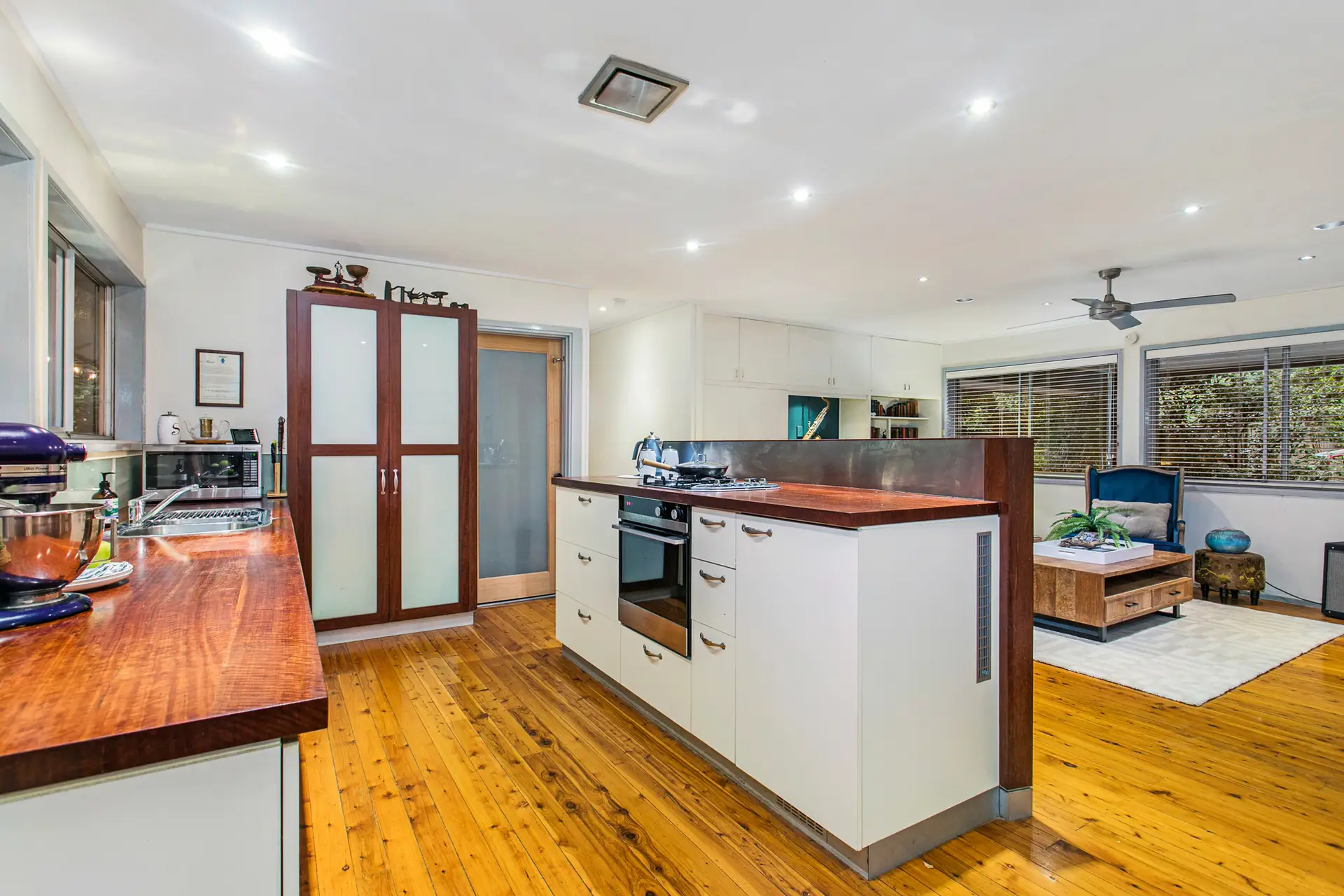53 Boyd Avenue, West Pennant Hills Sold by Louis Carr Real Estate - image 3