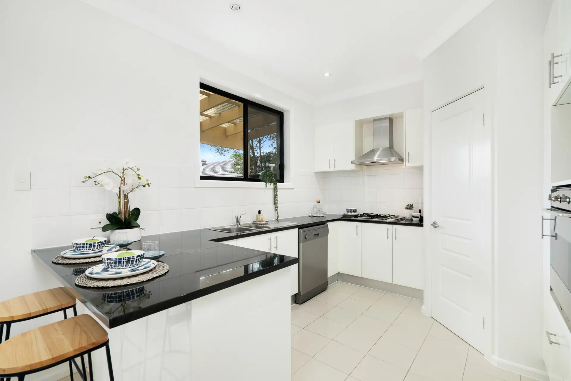 7/60-62 Barina Downs Road, Norwest Sold by Louis Carr Real Estate - image 3