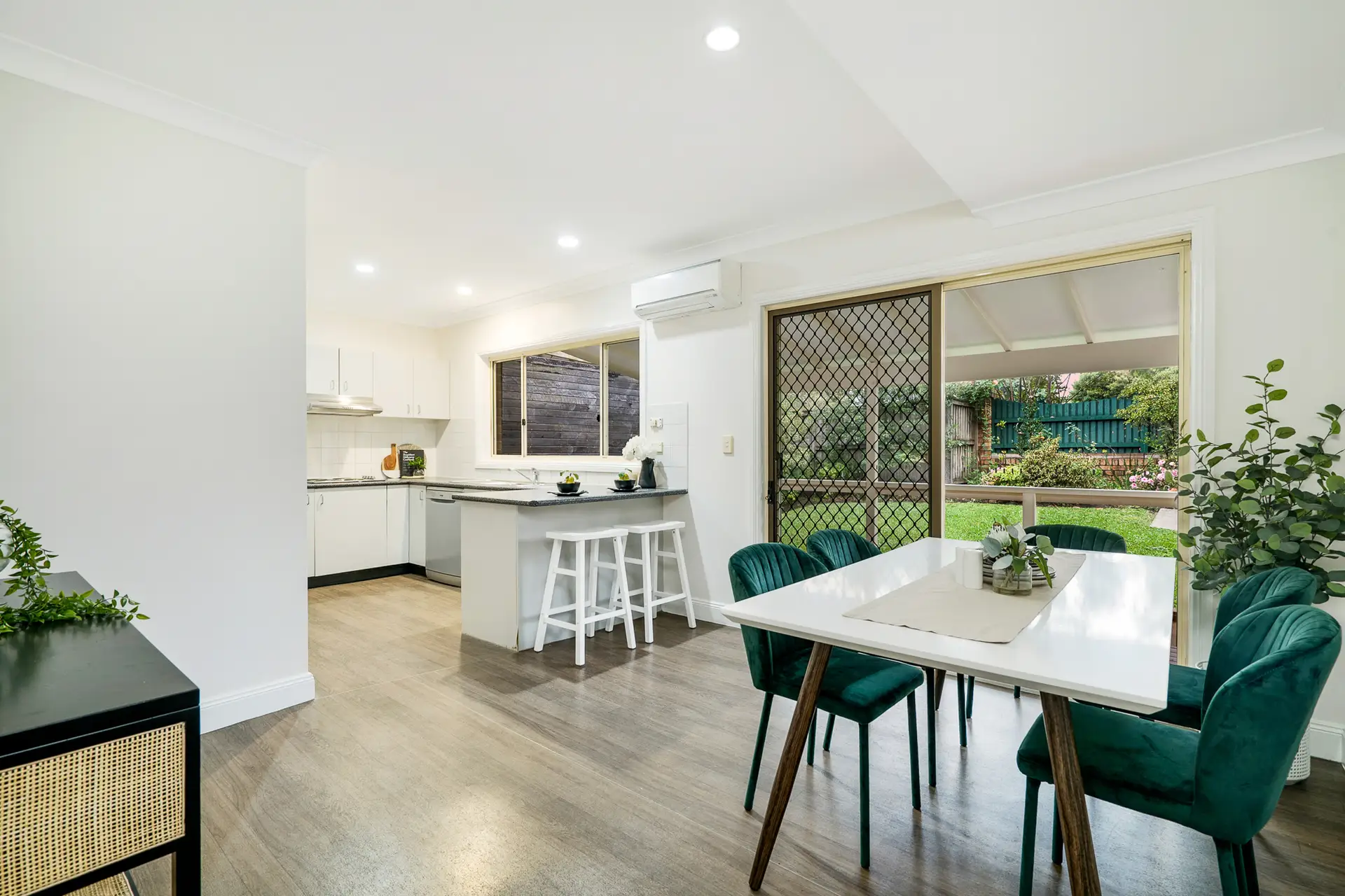 1/79-81 Old Castle Hill Road, Castle Hill Sold by Louis Carr Real Estate - image 4