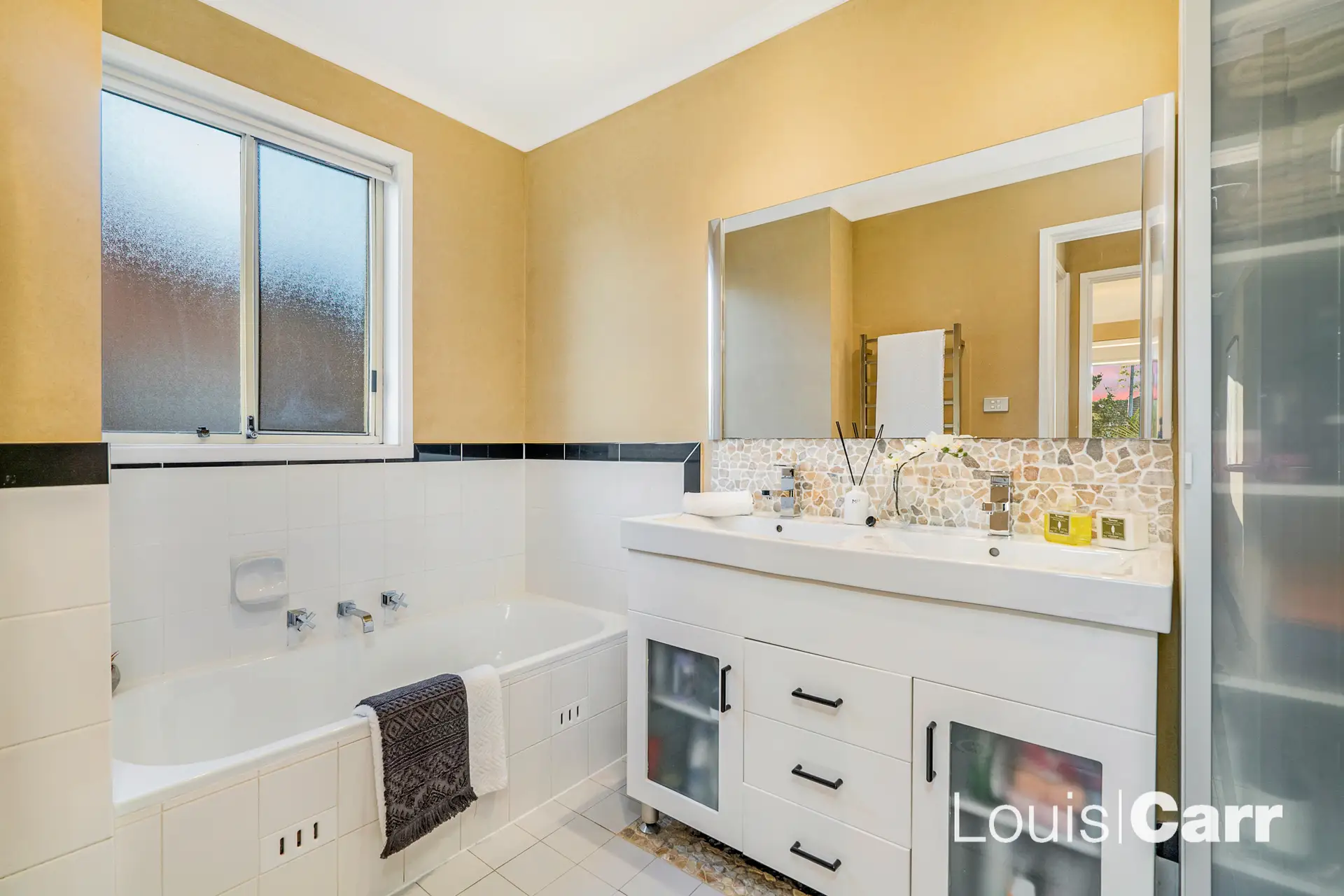 17/10 View Street, West Pennant Hills Sold by Louis Carr Real Estate - image 7