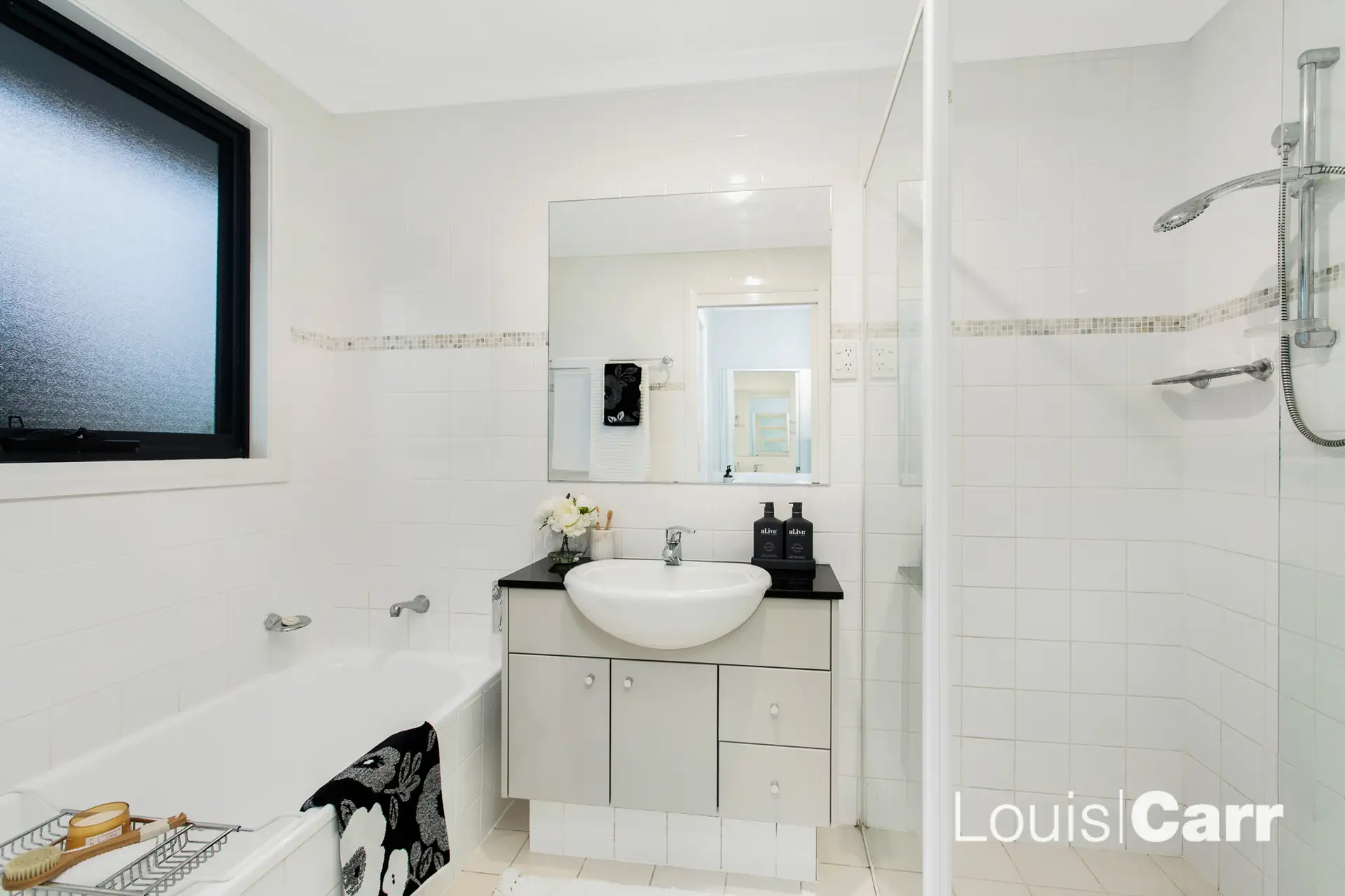 5 Peartree Circuit, West Pennant Hills Sold by Louis Carr Real Estate - image 7
