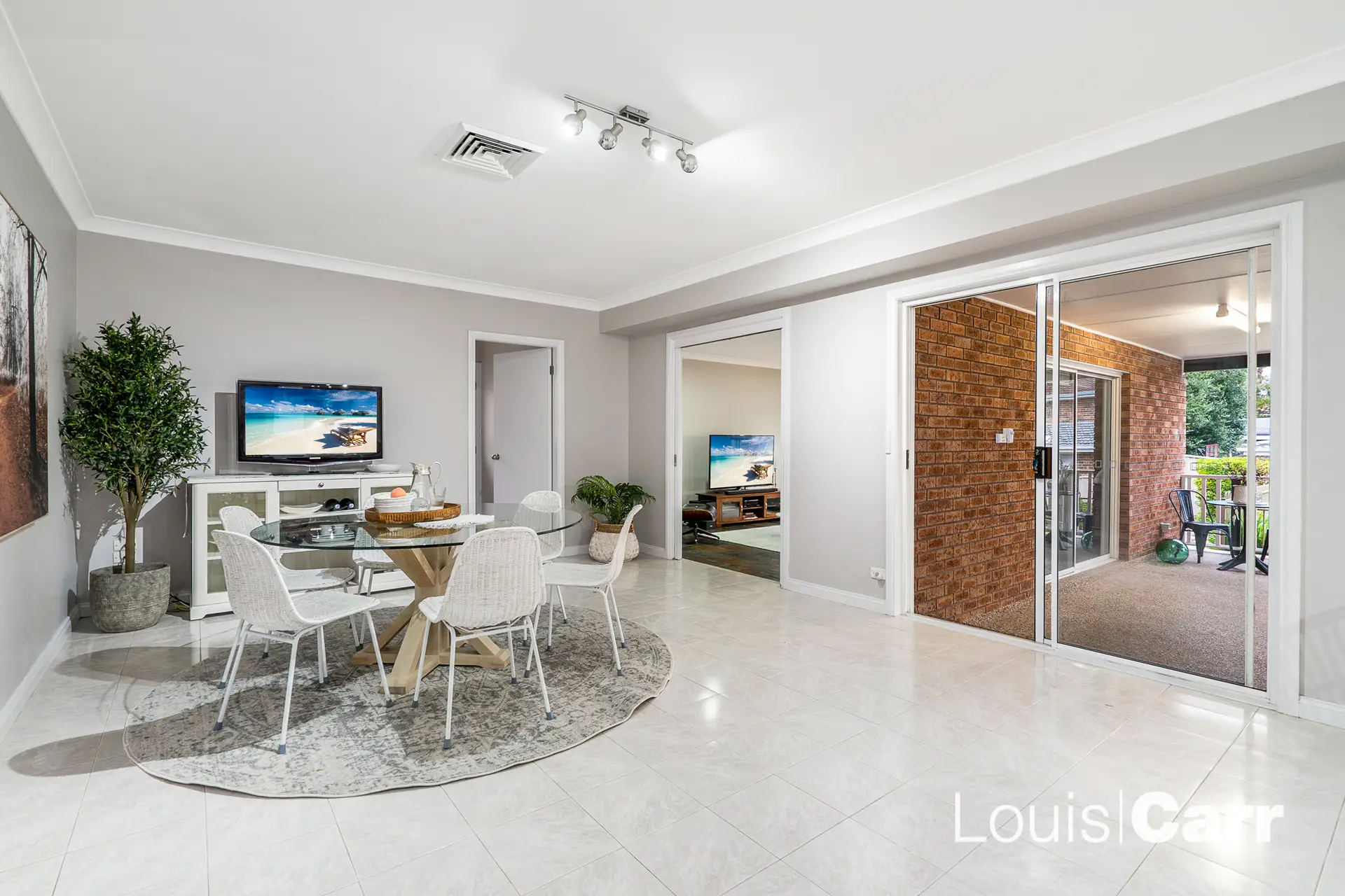 14 Battlement Crescent, Castle Hill Sold by Louis Carr Real Estate - image 7