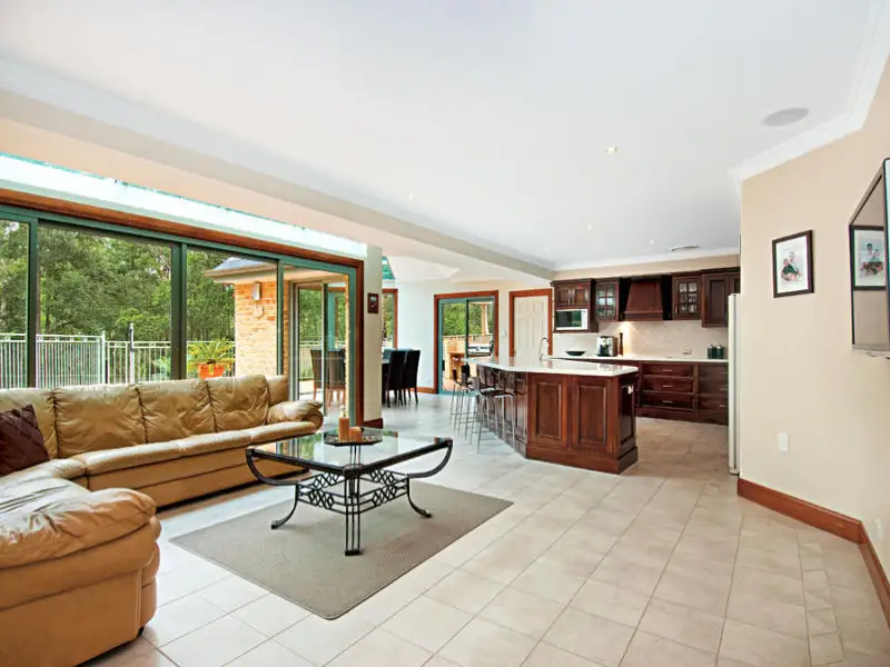 12 Rodney Place, West Pennant Hills Sold by Louis Carr Real Estate - image 7