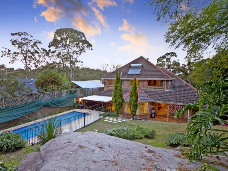 72 Merelynne Way, West Pennant Hills Sold by Louis Carr Real Estate - image 5