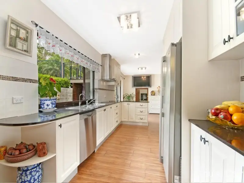 13 Ashley Avenue, West Pennant Hills Sold by Louis Carr Real Estate - image 5