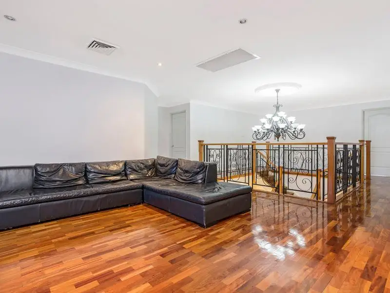 30 Tallowood Grove, Beaumont Hills Sold by Louis Carr Real Estate - image 5