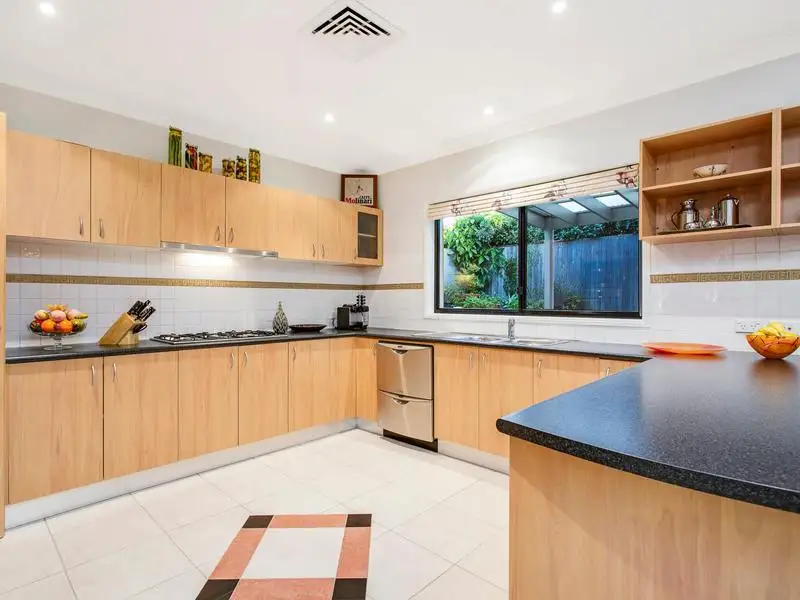 30 Tallowood Grove, Beaumont Hills Sold by Louis Carr Real Estate - image 6