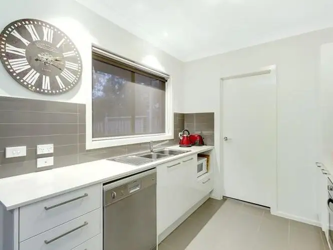 27 Lookout Circuit, Stanhope Gardens Sold by Louis Carr Real Estate - image 4