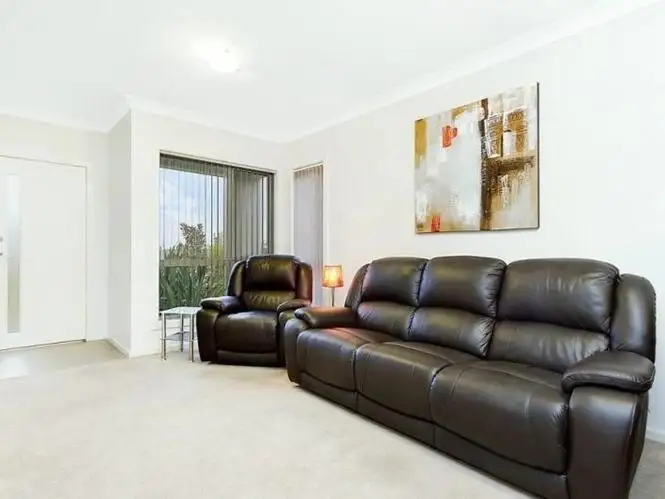 27 Lookout Circuit, Stanhope Gardens Sold by Louis Carr Real Estate - image 5