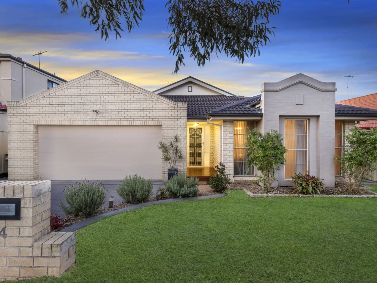 14 Rebellion Circuit, Beaumont Hills Sold by Louis Carr Real Estate - image 1