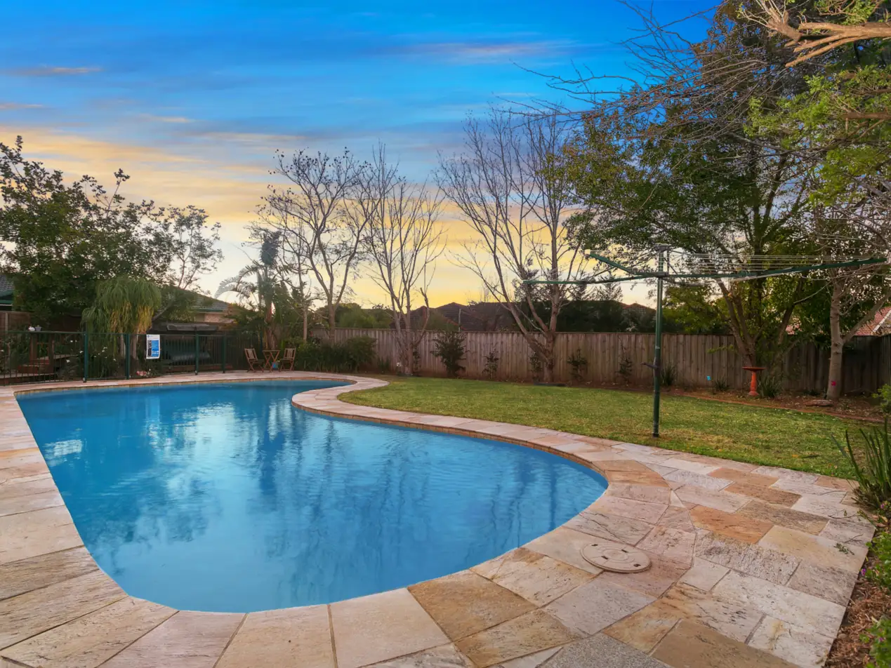 19 Claxton Circuit, Rouse Hill Sold by Louis Carr Real Estate - image 2