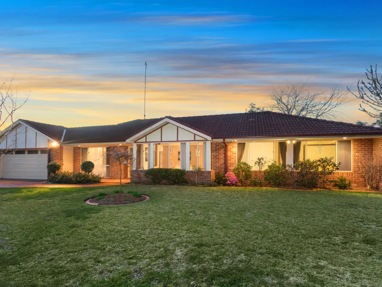 19 Claxton Circuit, Rouse Hill Sold by Louis Carr Real Estate - image 1