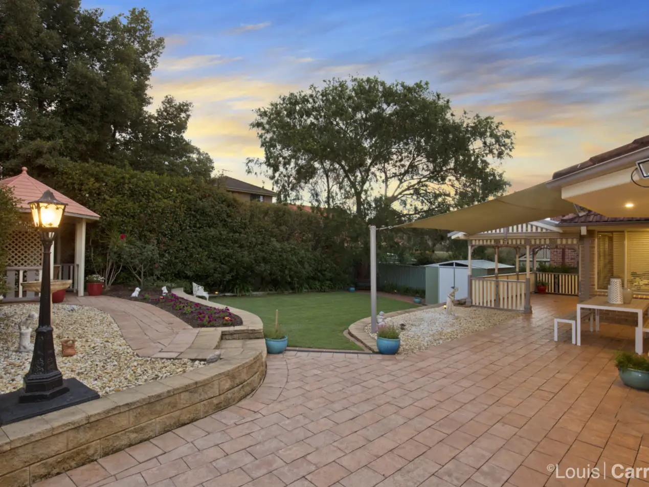 9 Radford Place, Castle Hill Sold by Louis Carr Real Estate - image 1