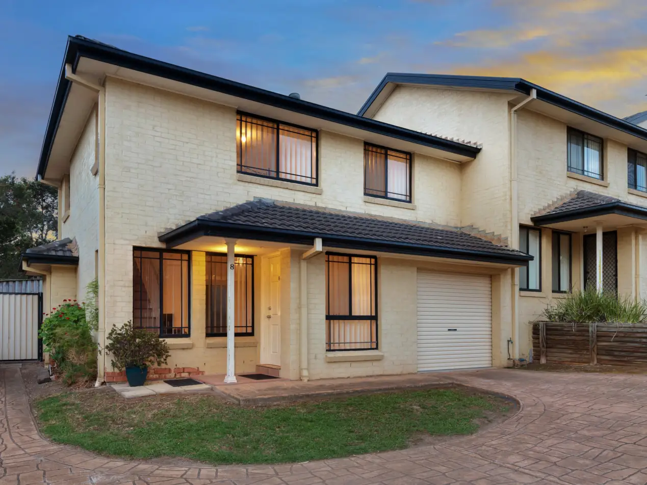 8/4 Nolan Place, Seven Hills Sold by Louis Carr Real Estate - image 2