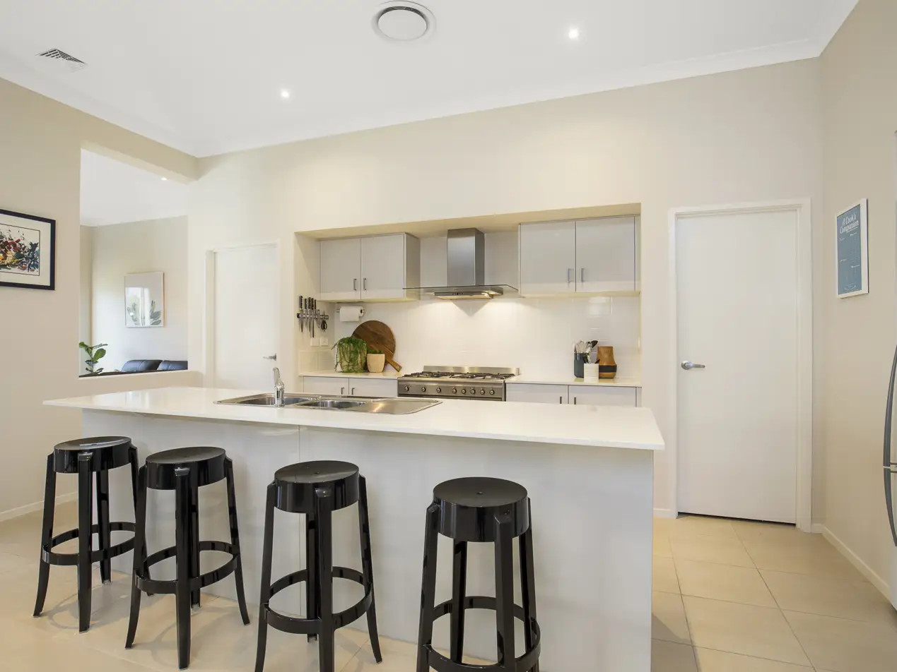 10 Falabella Street, Beaumont Hills Sold by Louis Carr Real Estate - image 2