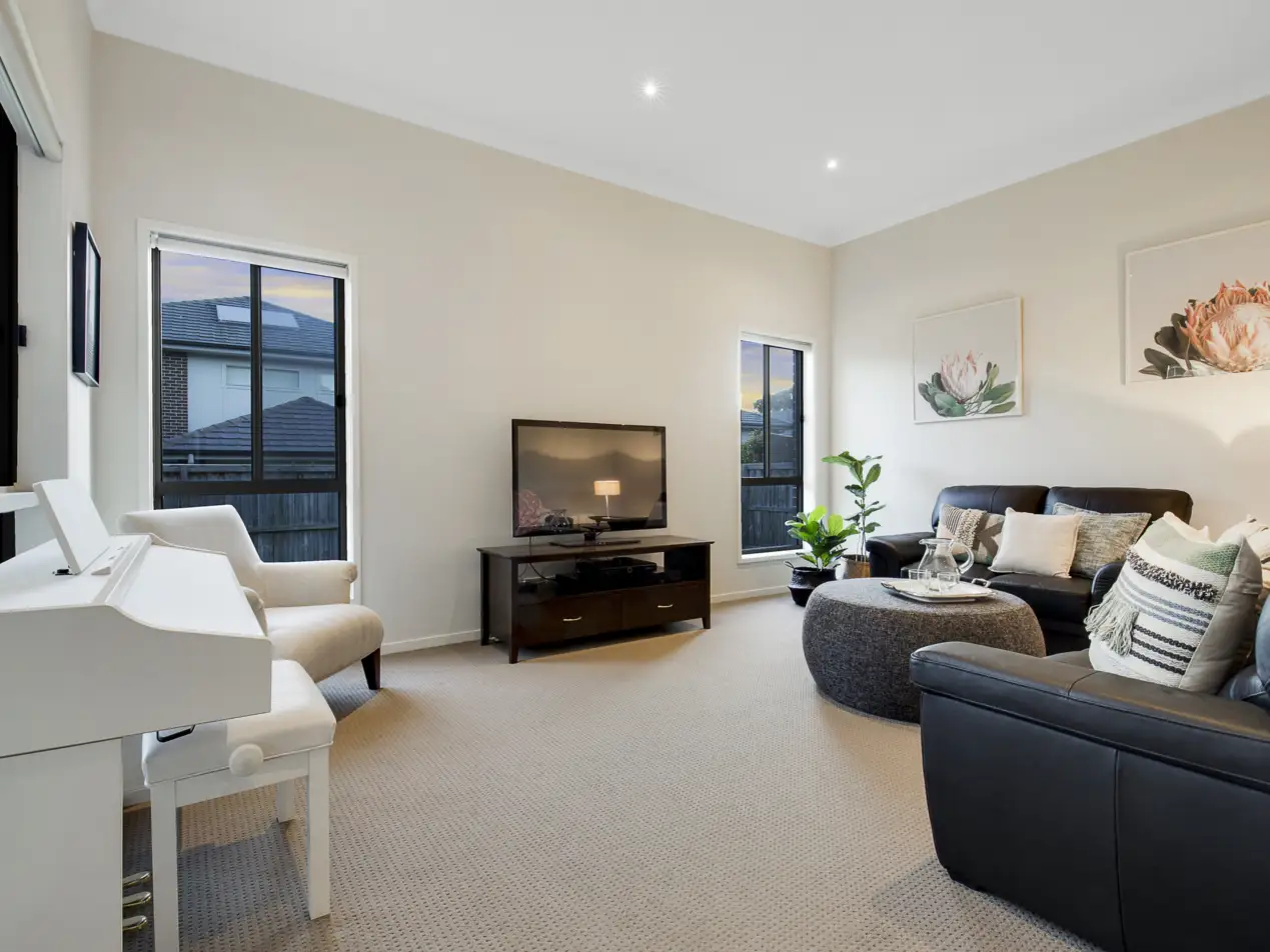 10 Falabella Street, Beaumont Hills Sold by Louis Carr Real Estate - image 5