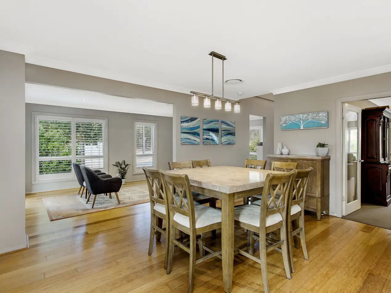 78 Hadley Circuit, Beaumont Hills Sold by Louis Carr Real Estate - image 3