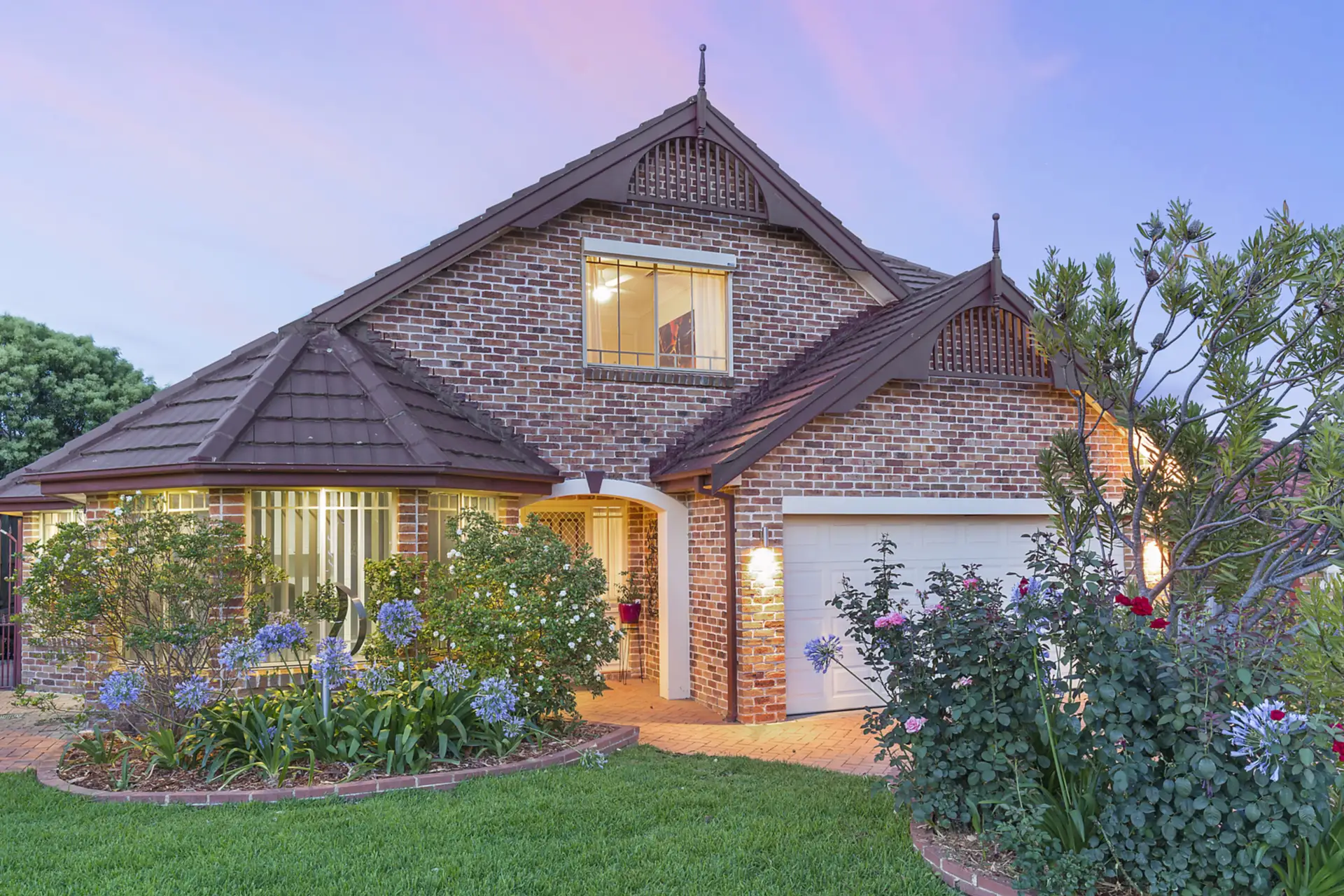 10 Tellicherry Circuit, Beaumont Hills Sold by Louis Carr Real Estate - image 1