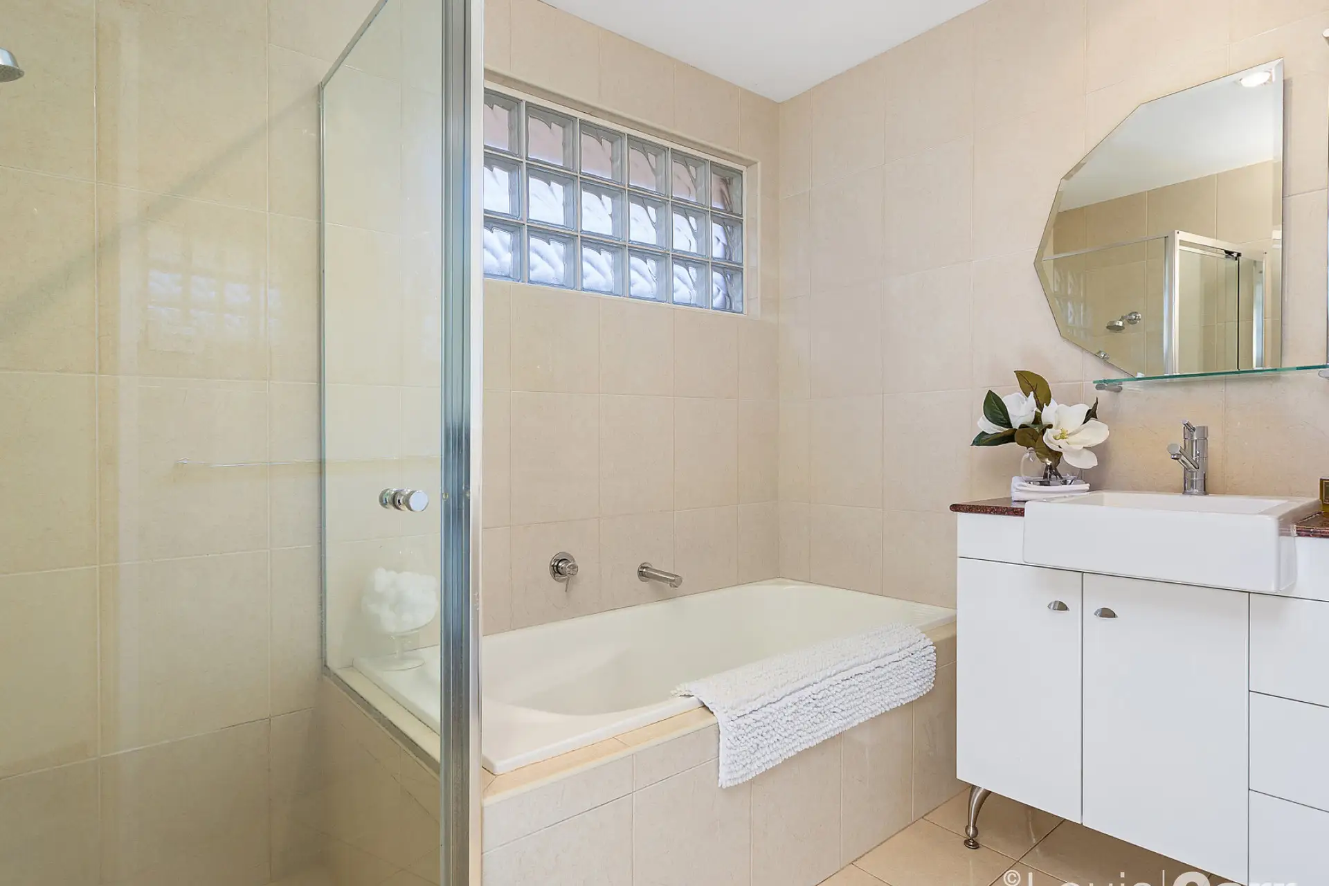 34 Ridgecrop Drive, Castle Hill Sold by Louis Carr Real Estate - image 2