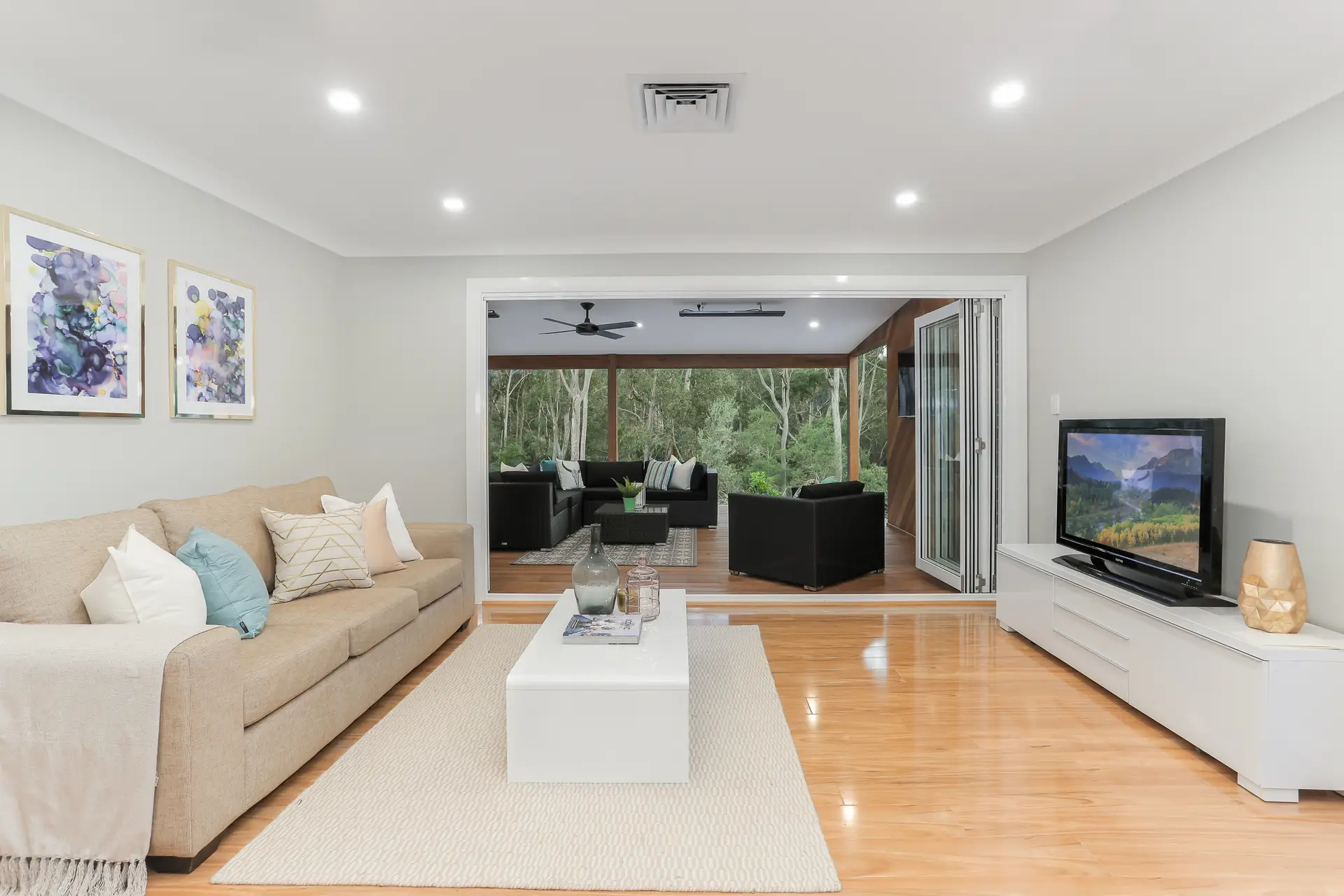 28 Galahad Crescent, Castle Hill Sold by Louis Carr Real Estate - image 10