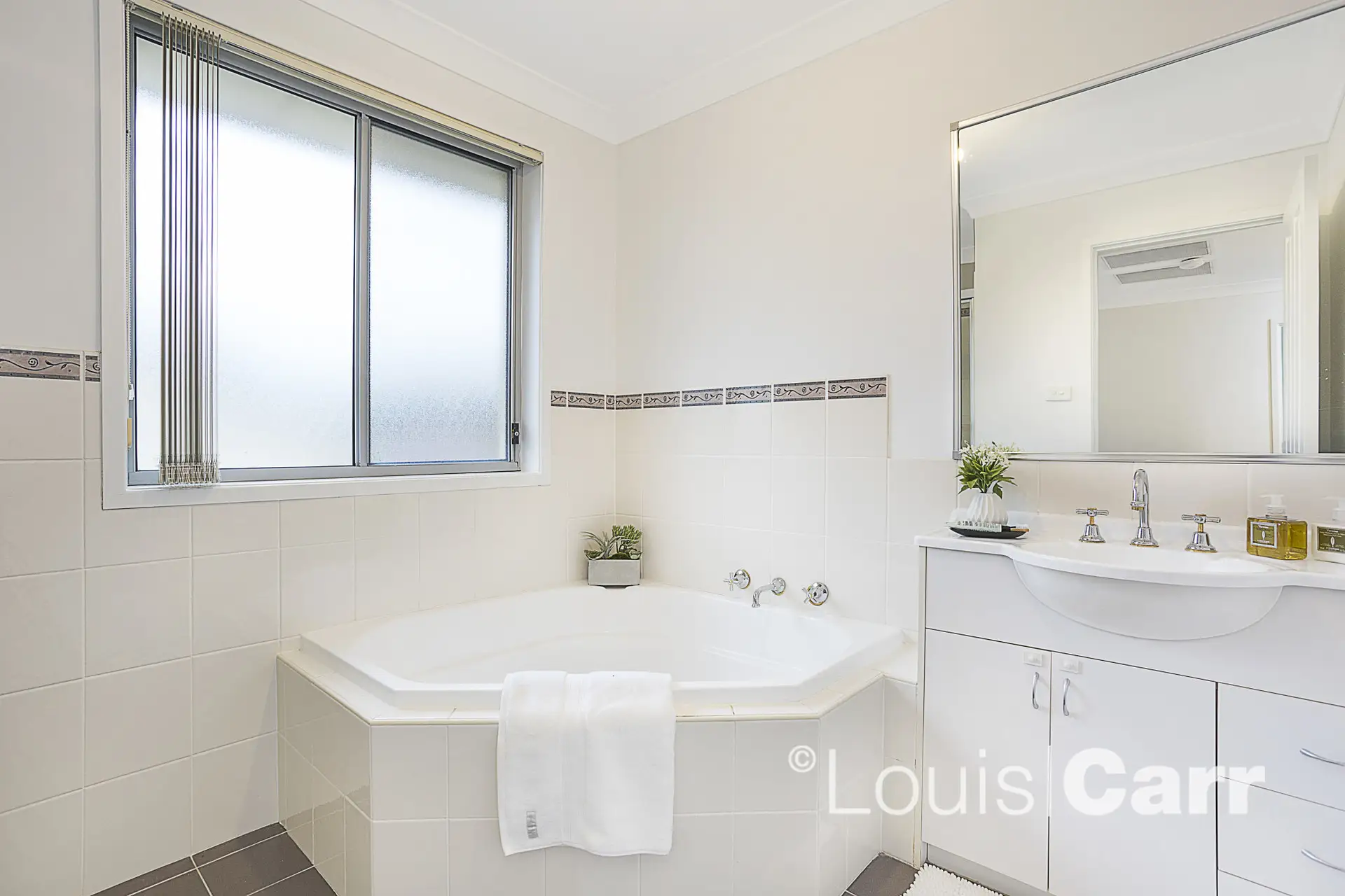 54 Knightsbridge Avenue, Glenwood Sold by Louis Carr Real Estate - image 7