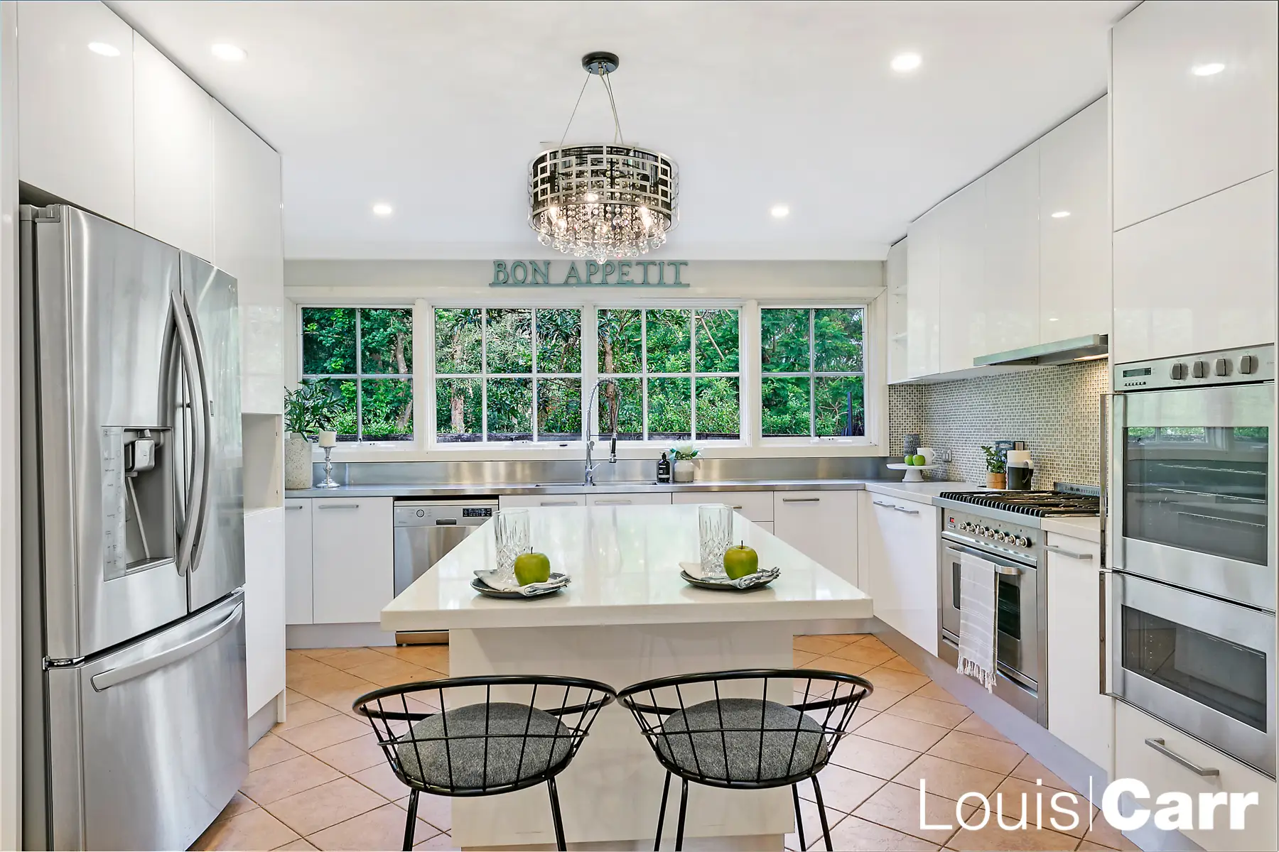 10 Huntingdale Circle, Castle Hill Sold by Louis Carr Real Estate - image 1