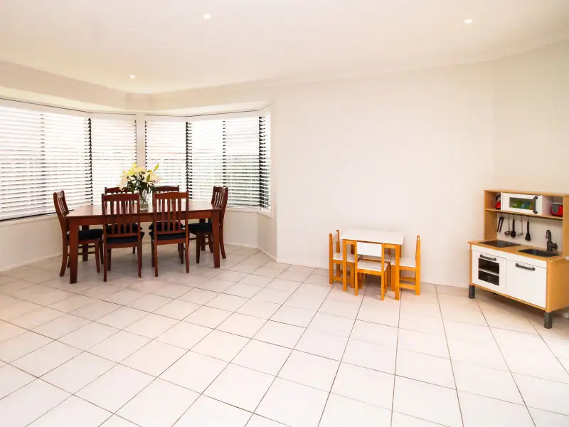3 Rebellion Circuit, Beaumont Hills Sold by Louis Carr Real Estate - image 5