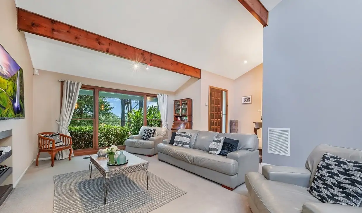 11 Clegg Place, Glenhaven Sold by Louis Carr Real Estate - image 2