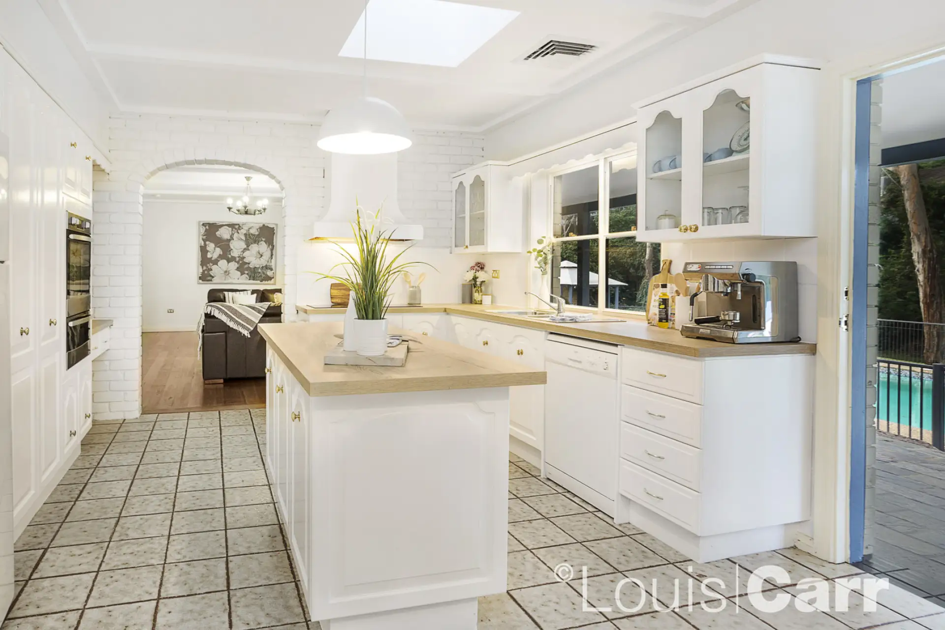 11 Kathleen Avenue, Castle Hill Sold by Louis Carr Real Estate - image 5