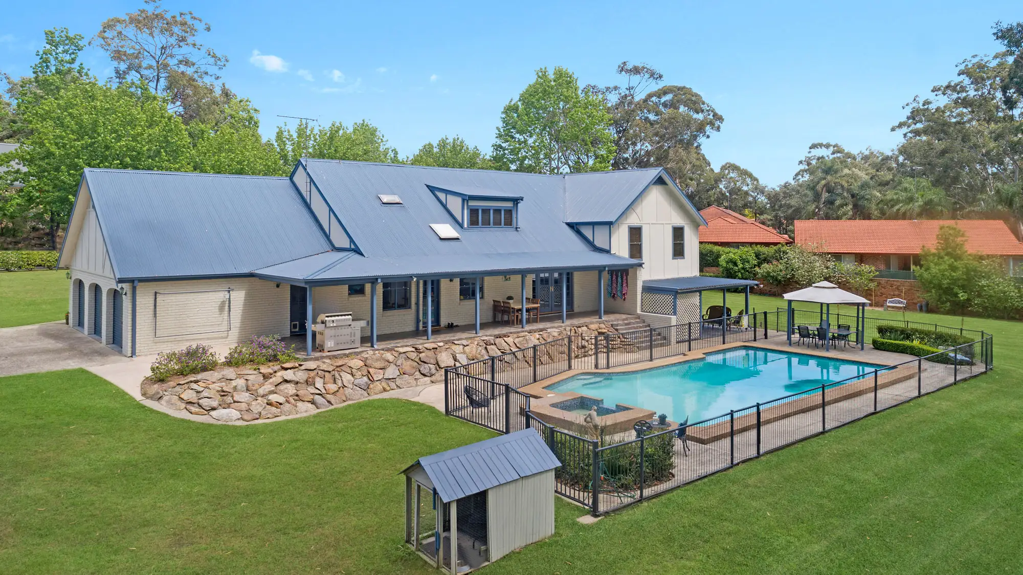 11 Kathleen Avenue, Castle Hill Sold by Louis Carr Real Estate - image 1