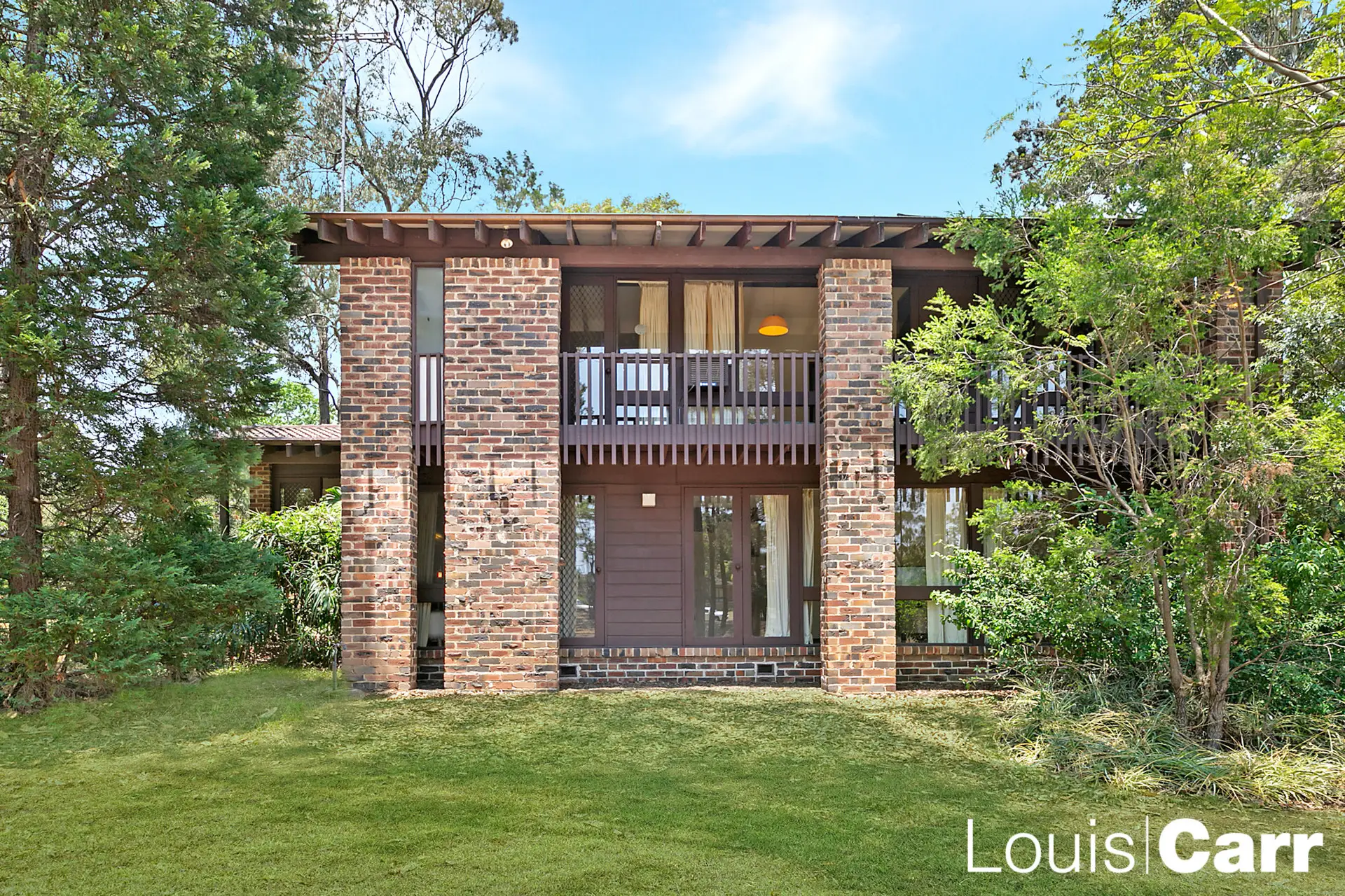 9 Warran Place, Castle Hill Sold by Louis Carr Real Estate - image 1