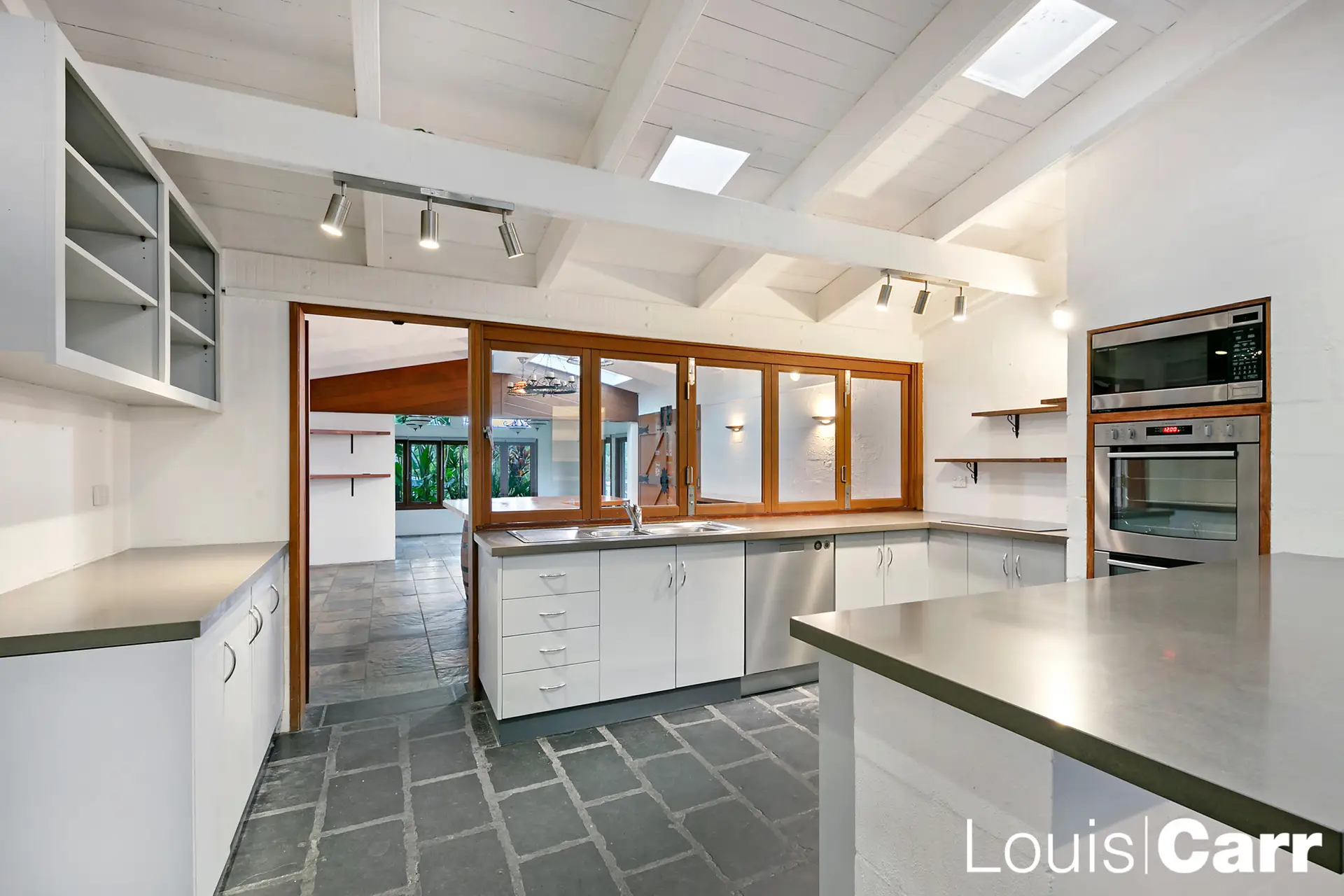 6 Larapinta Place, Glenhaven Sold by Louis Carr Real Estate - image 3