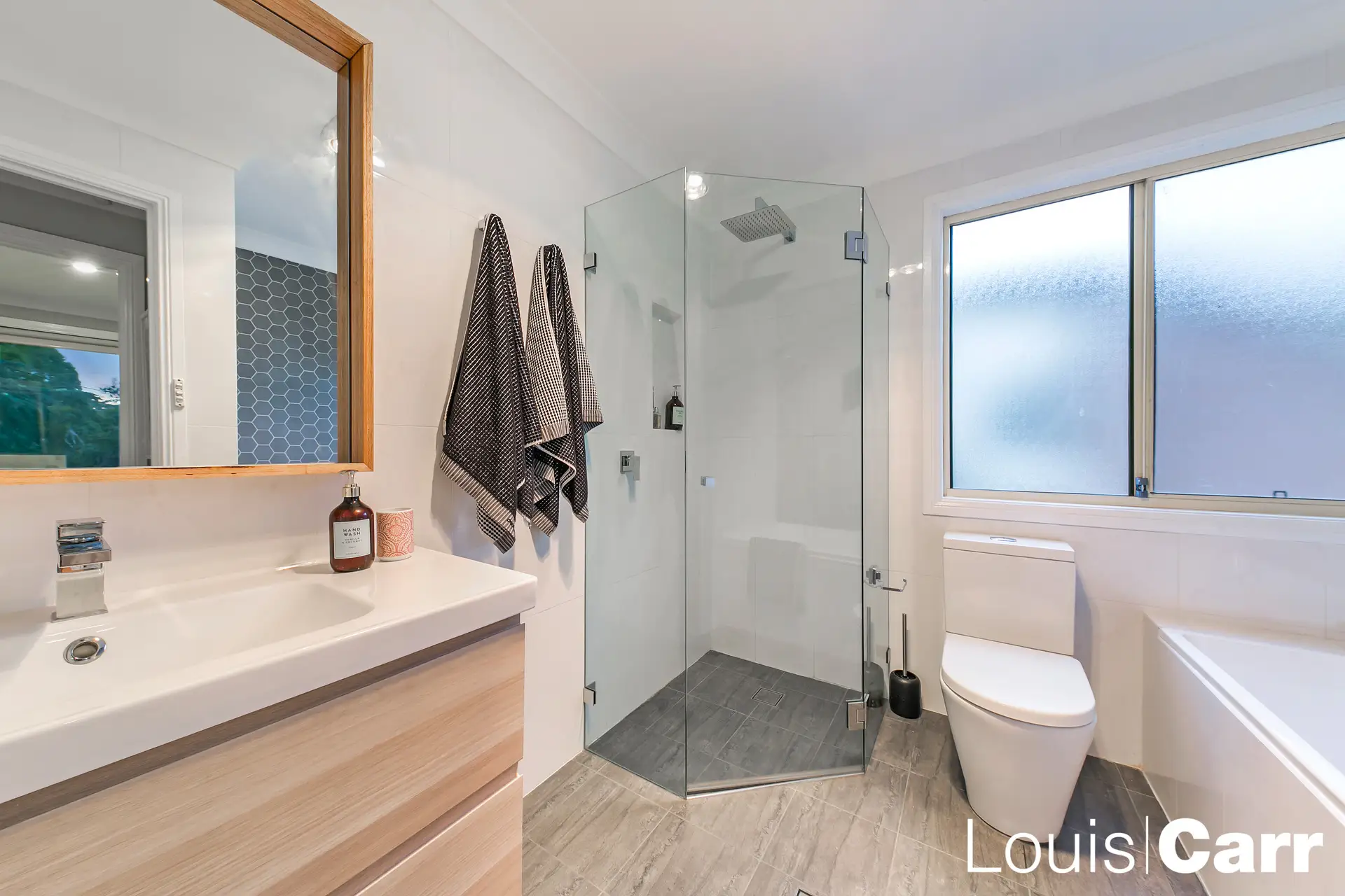 71B Thomas Wilkinson Avenue, Dural Sold by Louis Carr Real Estate - image 10