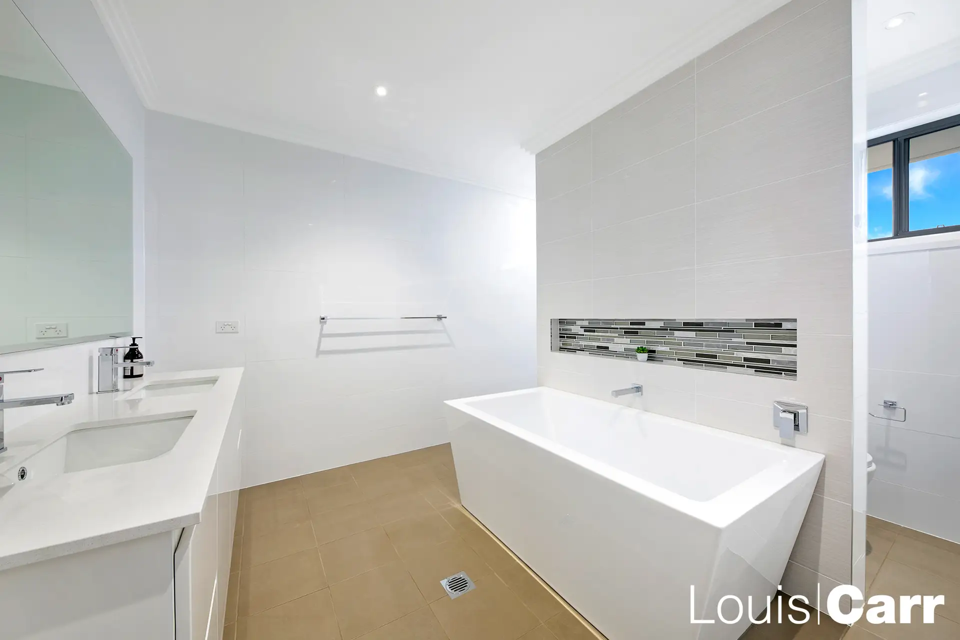 6 Welford Circuit, North Kellyville Sold by Louis Carr Real Estate - image 10