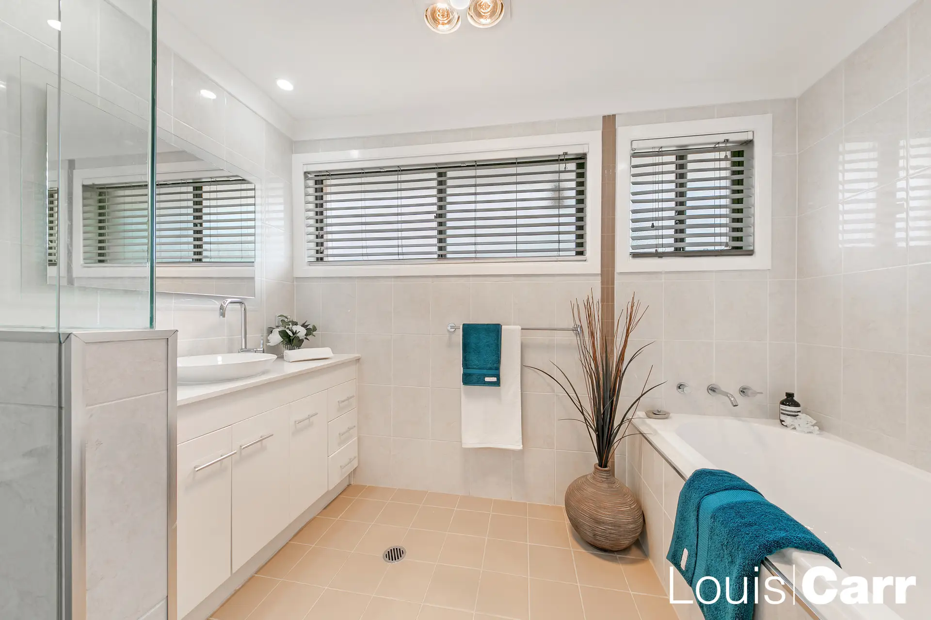 82 Gooraway Drive, Castle Hill Sold by Louis Carr Real Estate - image 11