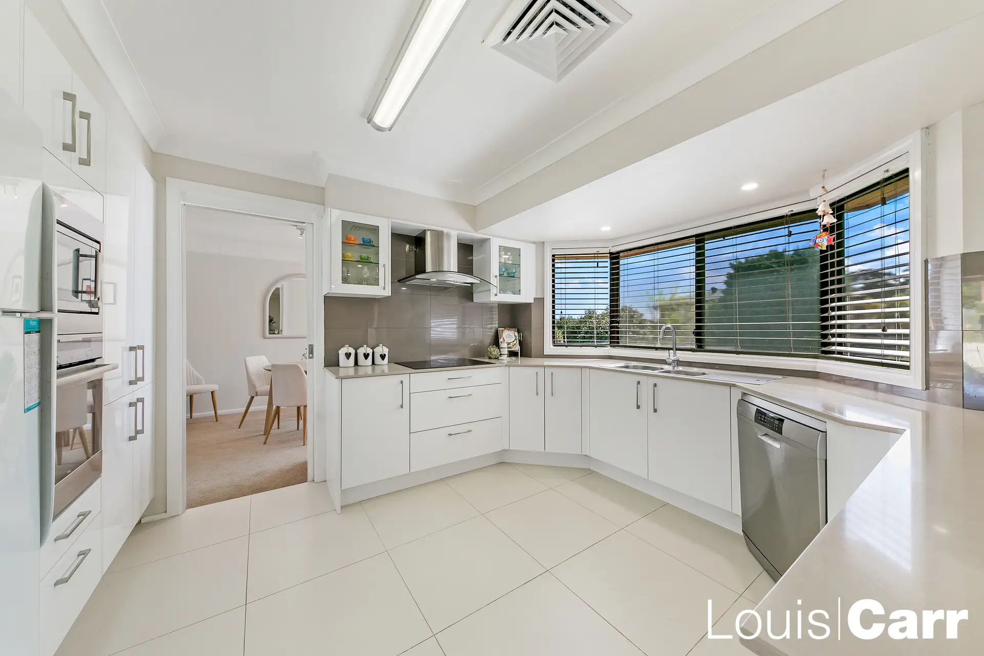 82 Gooraway Drive, Castle Hill Sold by Louis Carr Real Estate - image 4