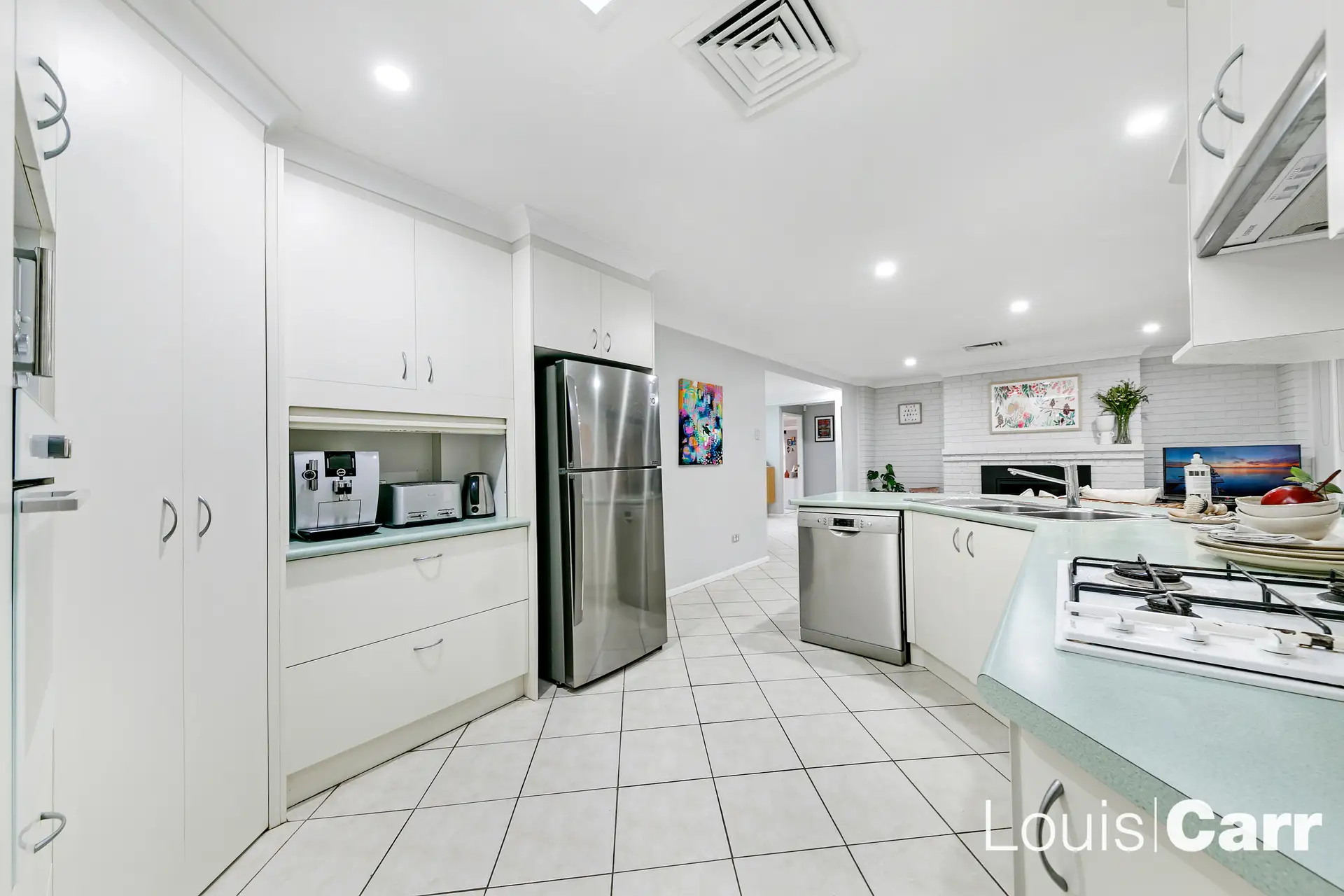 6 Waterloo Avenue, Castle Hill Sold by Louis Carr Real Estate - image 3